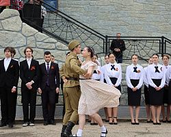 В АГПК открыты патриотические проекты «Чтобы помнили» и мемориал «Героям 28-й Красной Армии» 